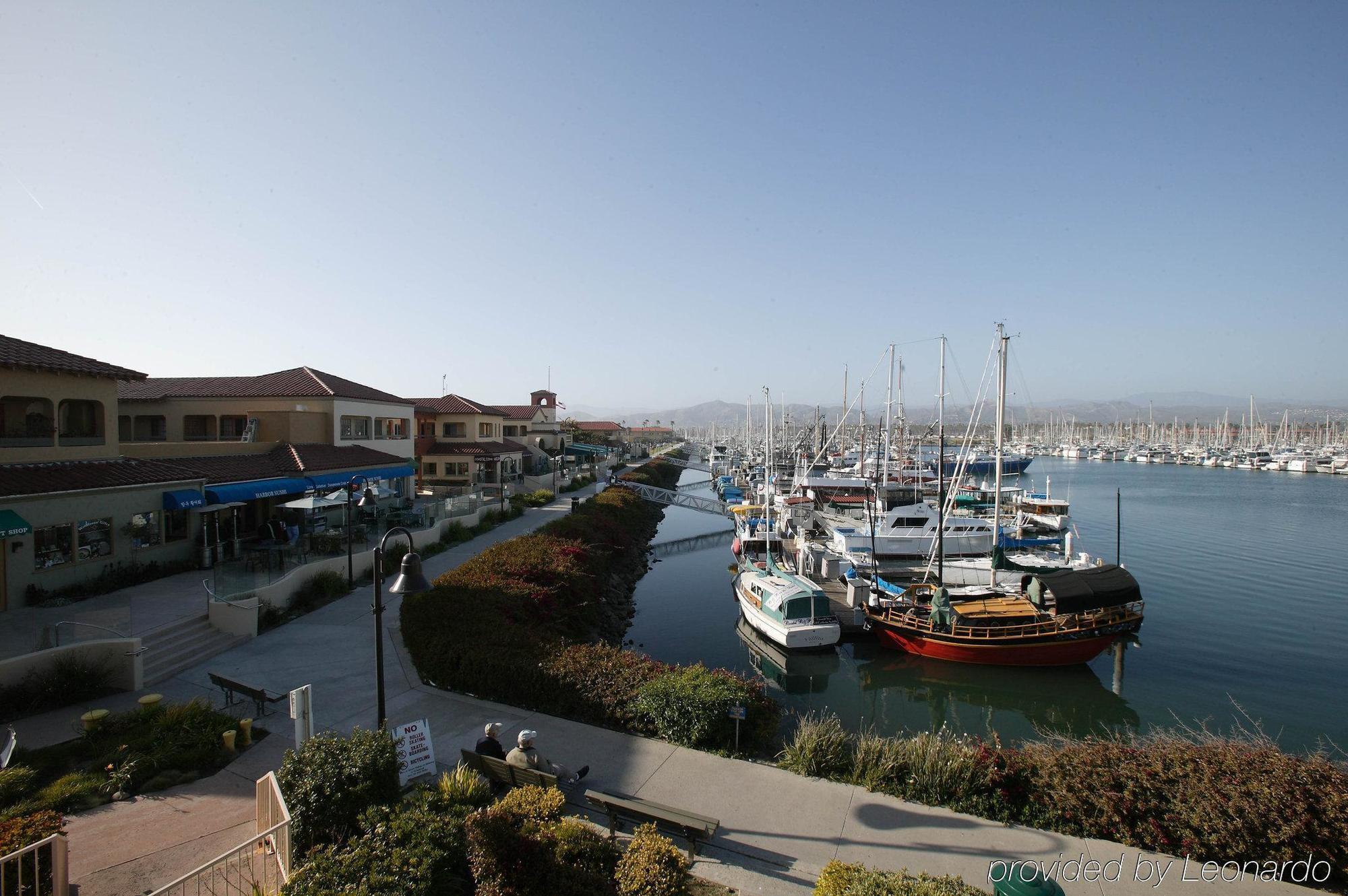 Holiday Inn Express Hotel & Suites Ventura Harbor By Ihg Exterior foto